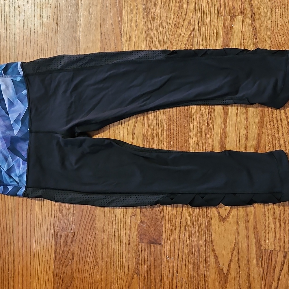 Lululemon Var-City Crop